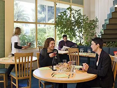 Ibis Aeroport Promenade Des Anglais Otel 3*
