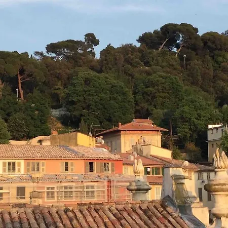 Apartment De Charme Au Coeur De La Vieille