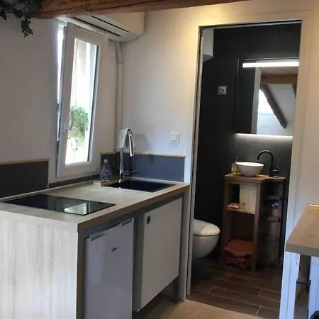 Apartment De Charme Au Coeur De La Vieille Nice