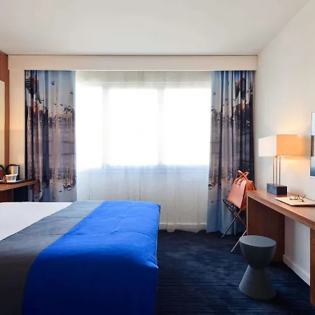 Mercure Centre Notre Dame Hotell 4*