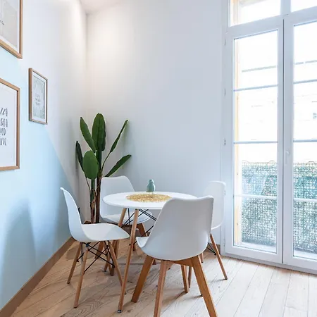 Lägenhet Garibaldi Square - Cosy 1bdr In The Old Town