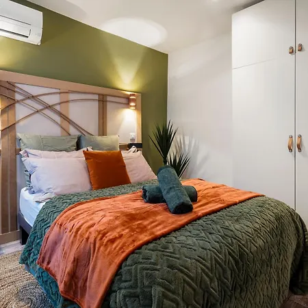 Renting - 9b Massena - Chic Escape In The Heart Of Comfort & Charm ! Lejlighed Nice