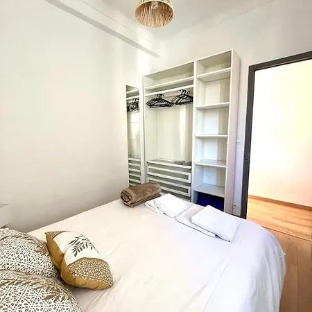 Apartment - T3 Renove De 50 M2 Classe 2 Etoiles *
