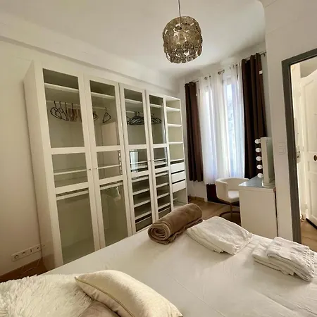 - T3 Renove De 50 M2 Classe 2 Etoiles Nice