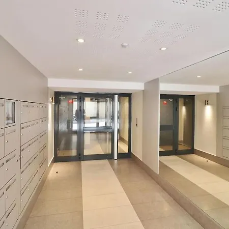 Lägenhet Beautiful Flat With Sunny Garden In Heart Of Le Port
