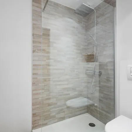 Lejlighed Renting - 9b Massena - Chic Escape In The Heart Of Comfort & Charm ! *