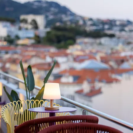 Mercure Centre Notre Dame Hotell 4*