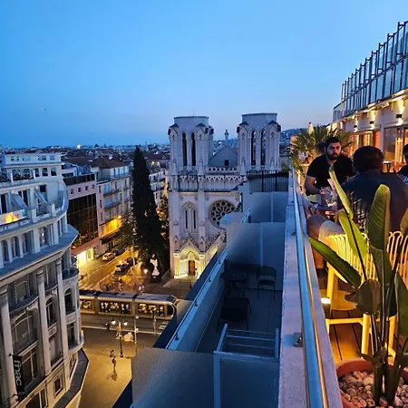 Mercure Centre Notre Dame 4*
