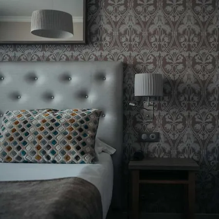 Le Royal Promenade Des Отель 3*