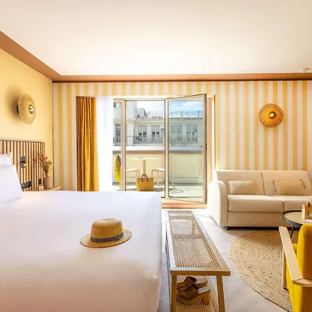 Mercure Centre Notre Dame 4*