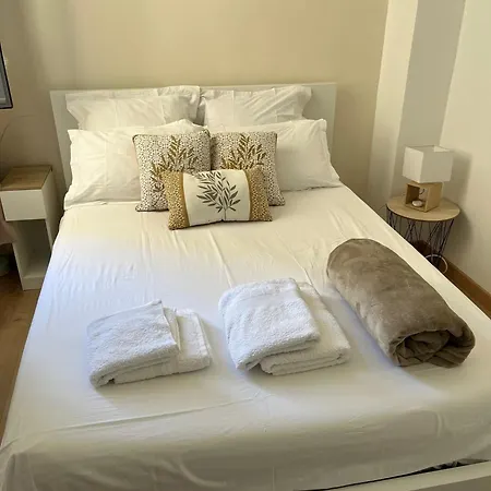 Apartment - T3 Renove De 50 M2 Classe 2 Etoiles