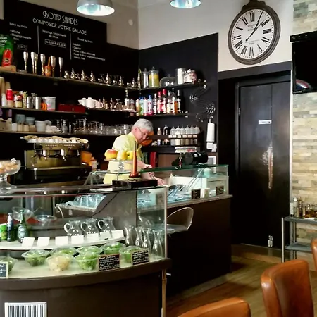 Lejlighed Bonaparte, Bienvenue Dans Le Quartier Du Port, Le Quartier De Avec Son Ambiance Estivale Qui Respire Les Vacances, Rafraichissement Garantie Pour Arrivee Toute En Douceur Nice