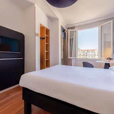 מלון Ibis Centre Notre Dame
