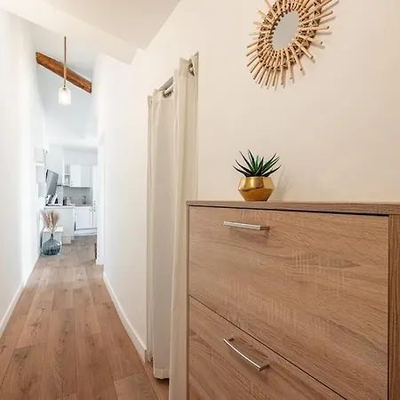 Apartment Magnifique Au Coeur Du Vieux Nice