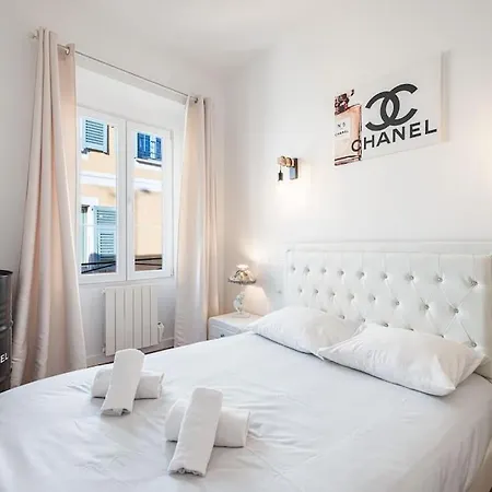 Apartment Magnifique Au Coeur Du Vieux Nice