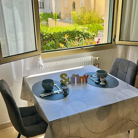 En Bord De Apartman Nizza