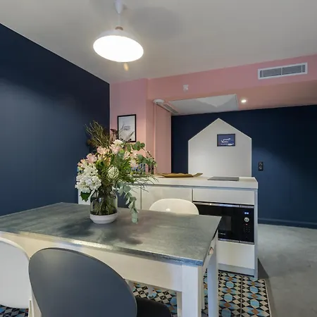 L'abeille - Boutique 4*