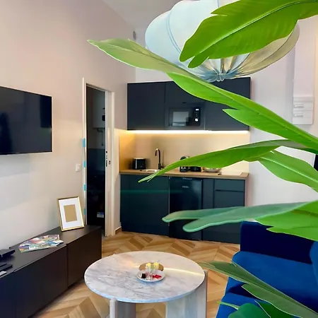 Luxurious - Seaside - Bath - Wifi - Ac 니스