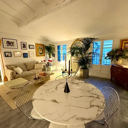 Superbe Duplex Entre Le Vieux Et La Prom Apartment