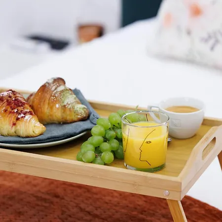 2 - Hyper Centre - Air-conditioned - Terrace - Quiet - Tramway - Equipped Kitchen - Wifi 公寓 *
