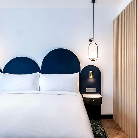 Doubletree By Hilton Centre Iconic 4* Nizza