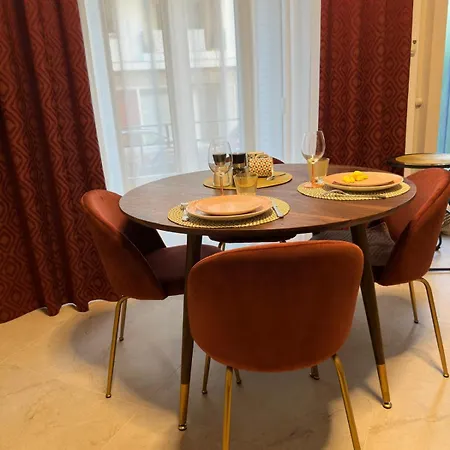 Extraordinaire Grand Au Centre 6 Minutes A Pied De La Et L'hotel Negresco Apartment Nice