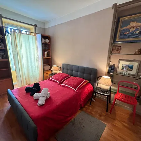 Homestay Near Port In A Shared Nice