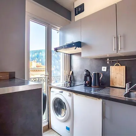 Homelivia Av Jean Medecin * Nice