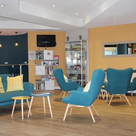 尼斯卫城阿德吉奥公寓式酒店 公寓式酒店 2*