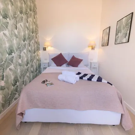 06a3 - Lovely In The Heart Of Old Appartement