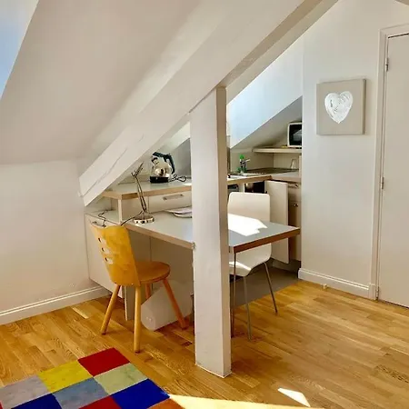 Renovated Chic Location * Nice