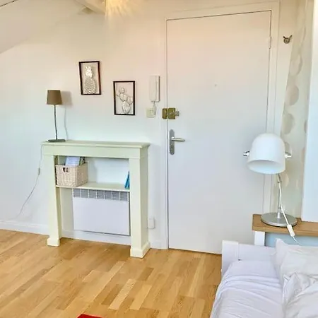 Renovated Chic Location * Nice