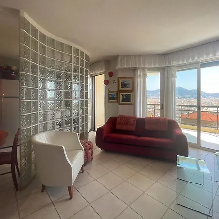 Apartment La Dolce 6 Pers Parcheggio Terrazza Nice