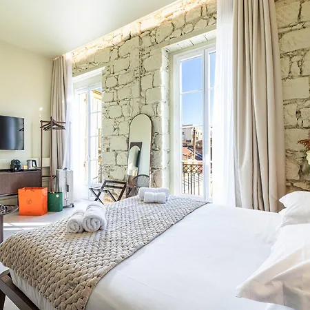 Hotel Naomi Nice