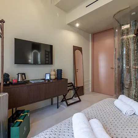 Hotel Naomi Nice