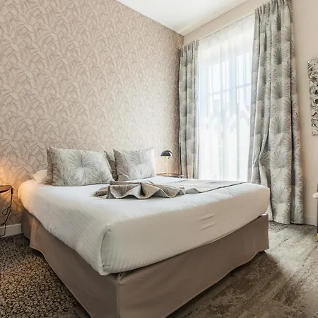 Victoria Hotel