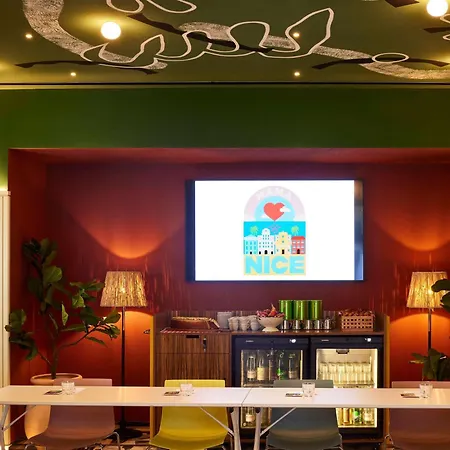 Hotel Mama Shelter