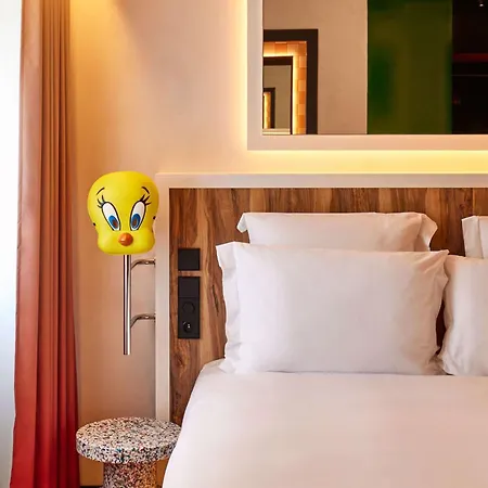 Mama Shelter Hotel