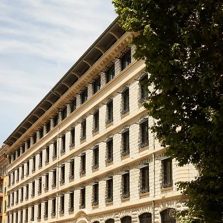 Mama Shelter Hotel
