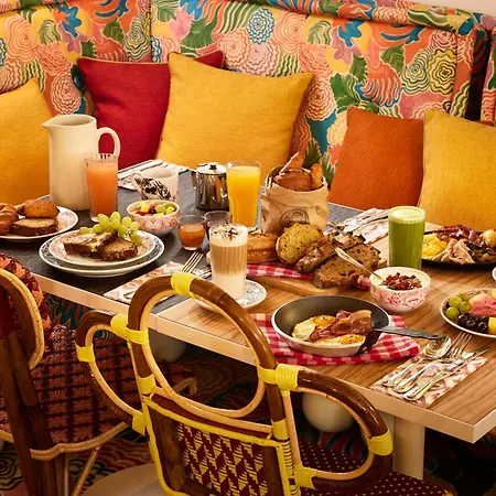 Mama Shelter Hotel