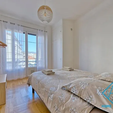 Golden Square Apartment Nice