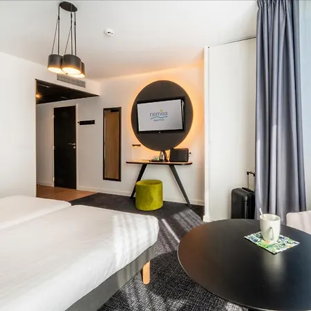 Aparthotel Nemea Arenas Aeroport 4*