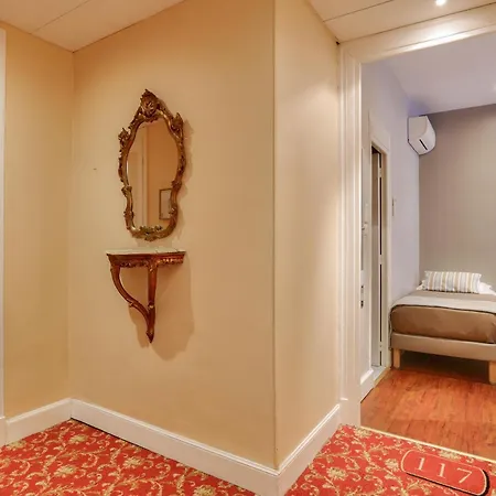 Lepante Hotell 2*