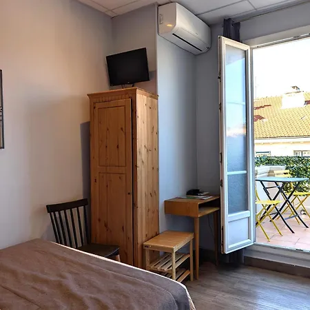 Hotel H33