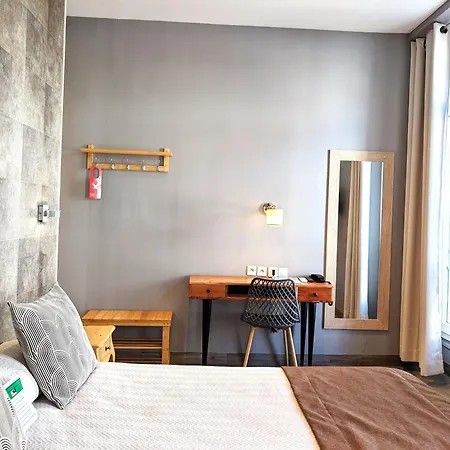 Hotel H33