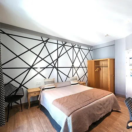 Hotel H33