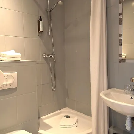 H33 Hotel Nicea