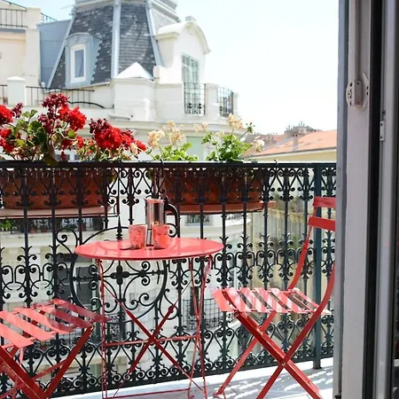 Floor - Daire Nice