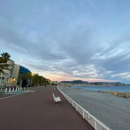 Apartment Promenade-85 Waterfront Air-conditioned Nice