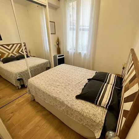 Apartment T2 Centre De Face De La Gare Routiere *